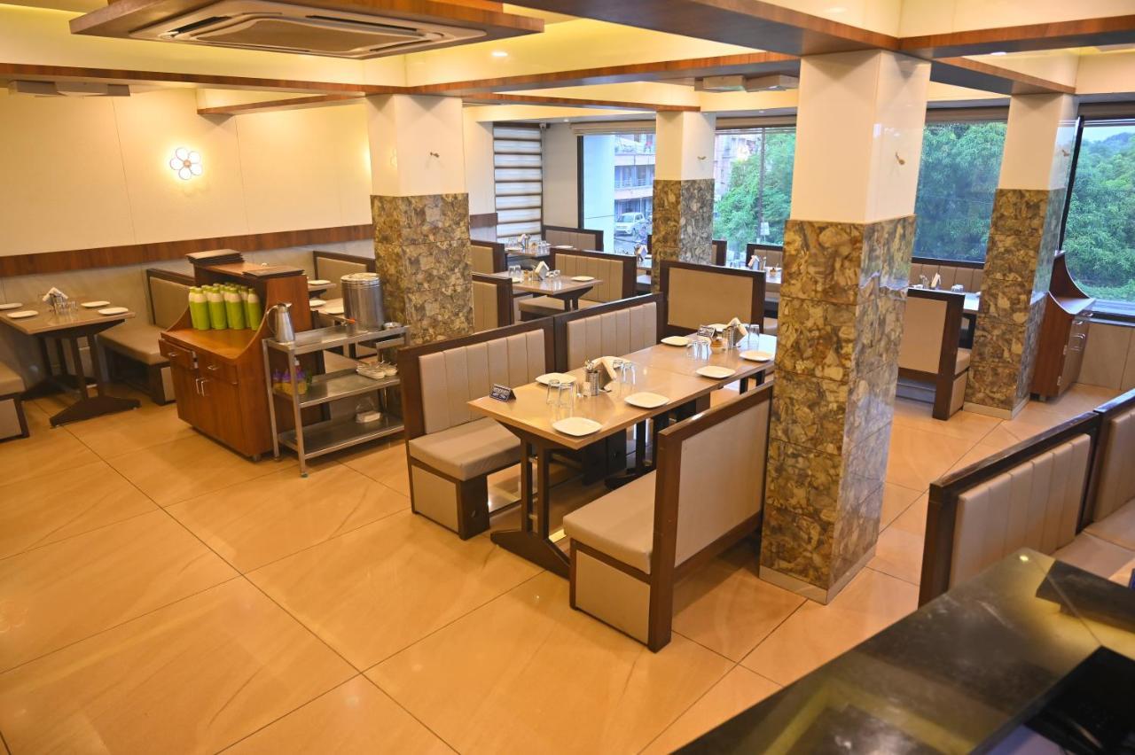 Hotel Aaram Umargām 외부 사진